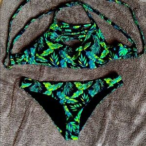 Tropical bikini set
